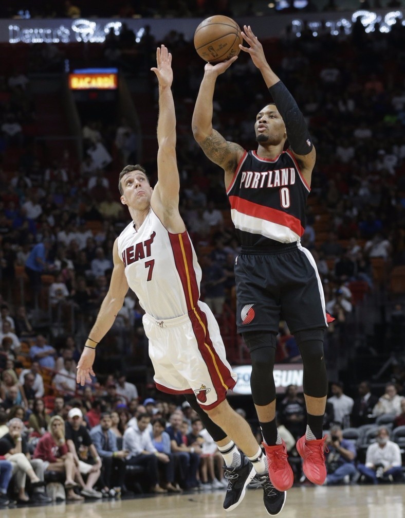 使其对比赛 使其对比赛